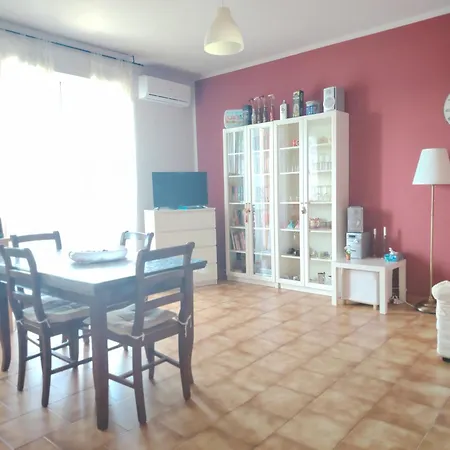 Laura Apartment