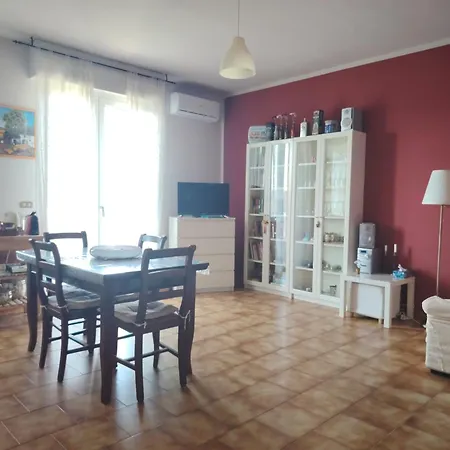 Laura Apartment